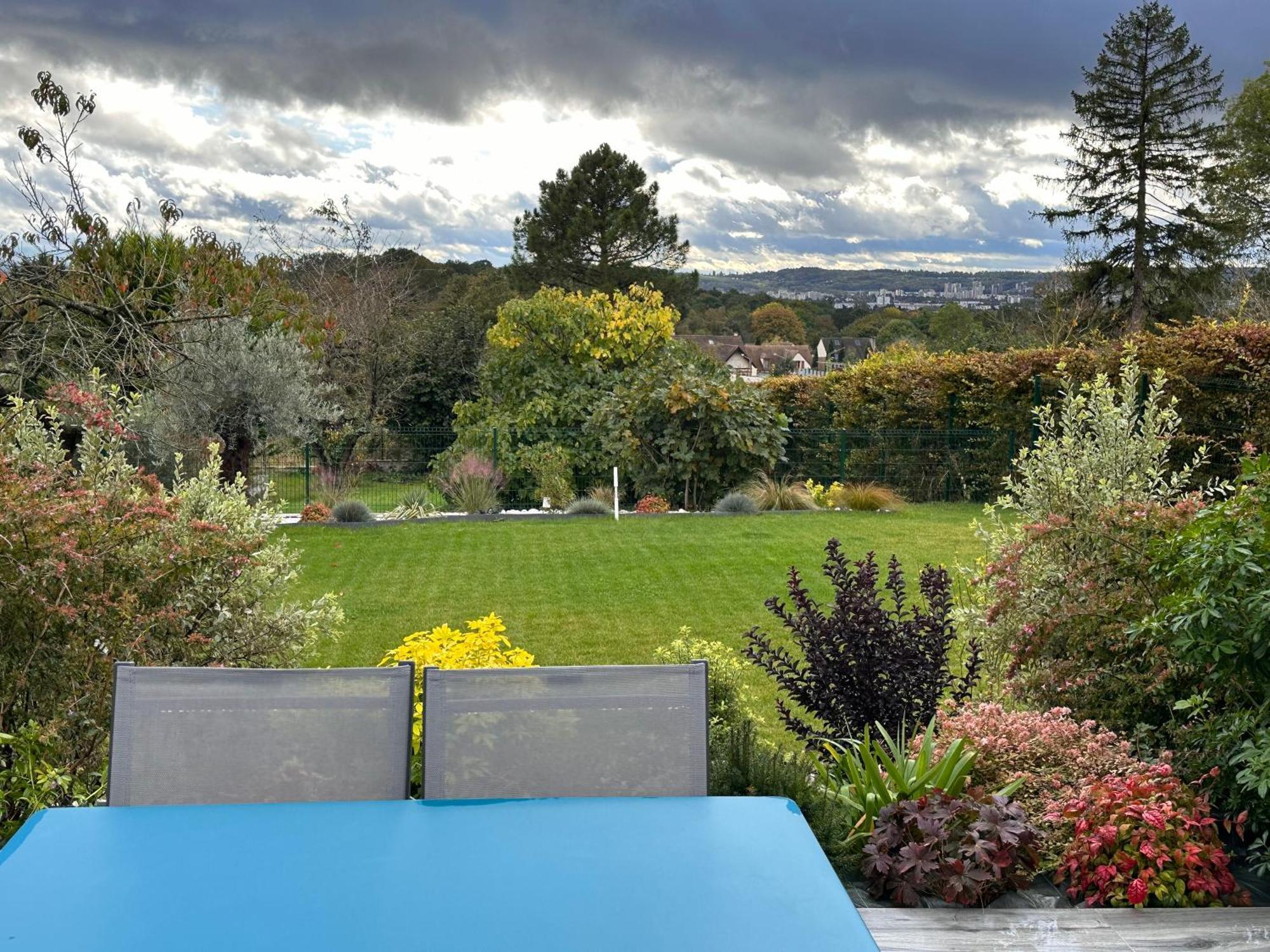 La Villa Perchee Calme, Sauna, Parking Prive Saint-Prix  Exterior foto